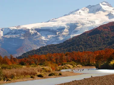 cerro tronador com glaciar negro